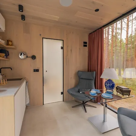 Apartman Oeoed Hoetels Lohusalu Leida & Enno