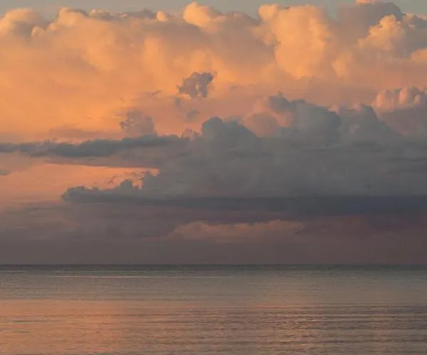 Oeoed Hoetels Lohusalu Leida & Enno 라울라스마