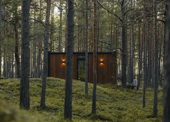 Oeoed Hoetels Lohusalu Leida & Enno *