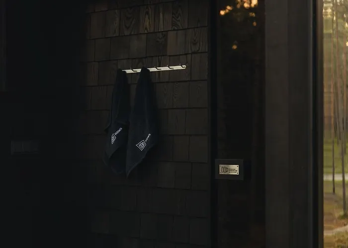 Oeoed Hoetels Lohusalu Leida & Enno * Laulasmaa